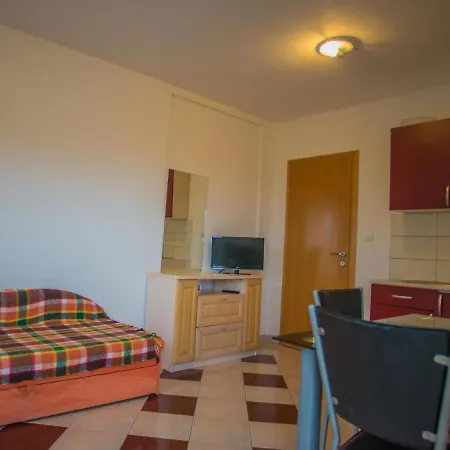 Nina A2 Apartment Baska Voda